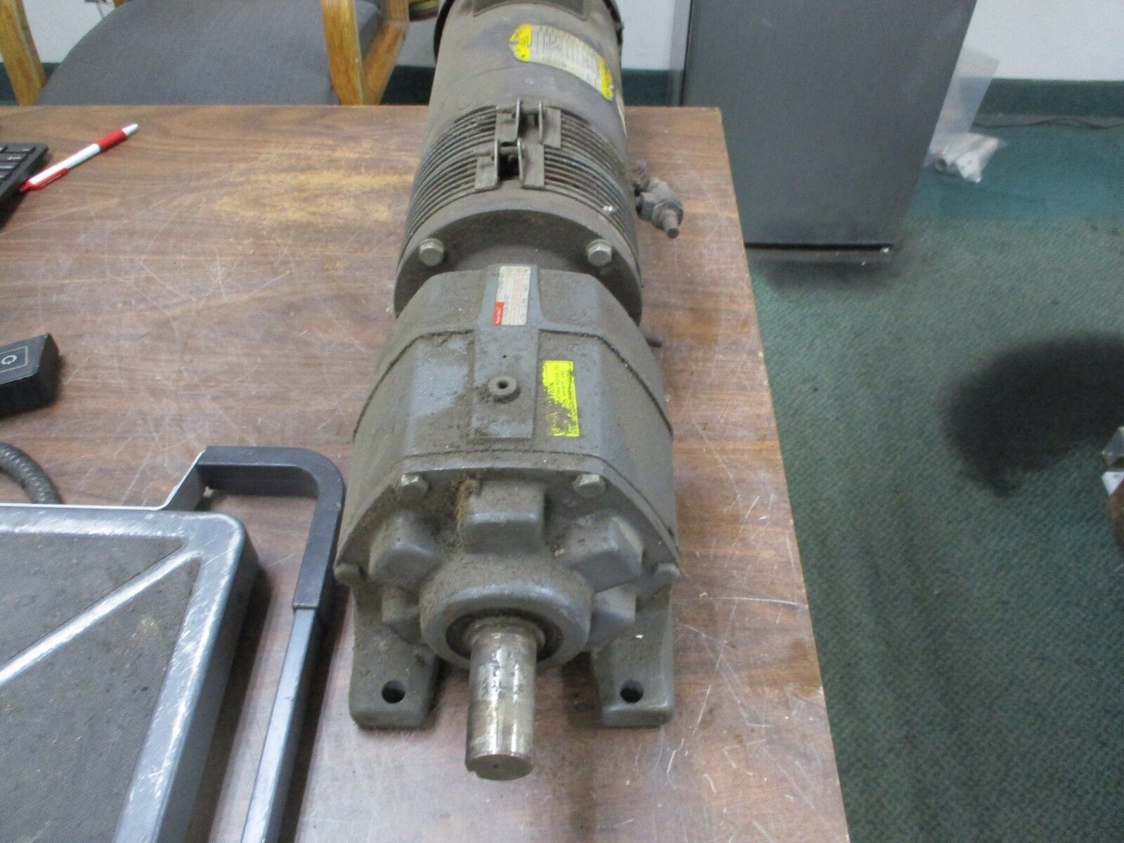 Baldor AC Motor w/ Gear VM3558T 2HP 1800RPM FR:145TC 208-230/460V 6.5-6.2/3.1A