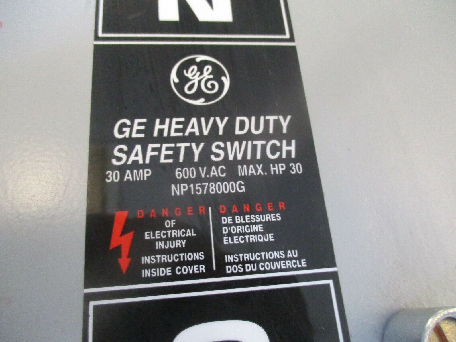 GE Non-Fusible Type 12 Safety Switch / Disconnect THN3361J 30A 600V Used