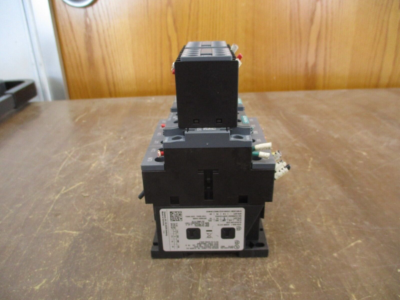 Siemens Reversing Contactor 3RT2026-1AK60 120V Coil 25A 600V Used