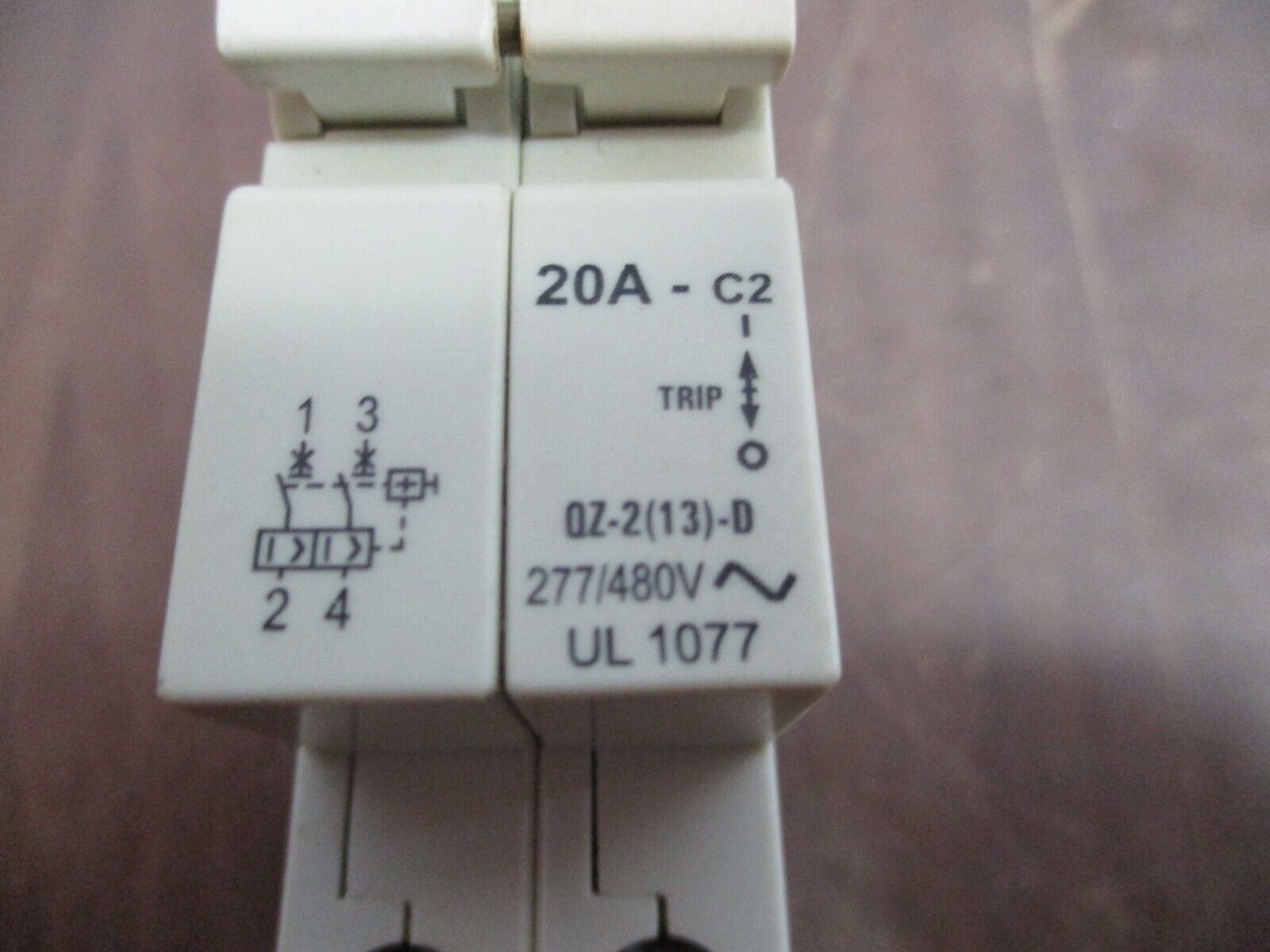 CBi Circuit Breaker QZ-2(13)-D-20 20A 277/480V 2P Used