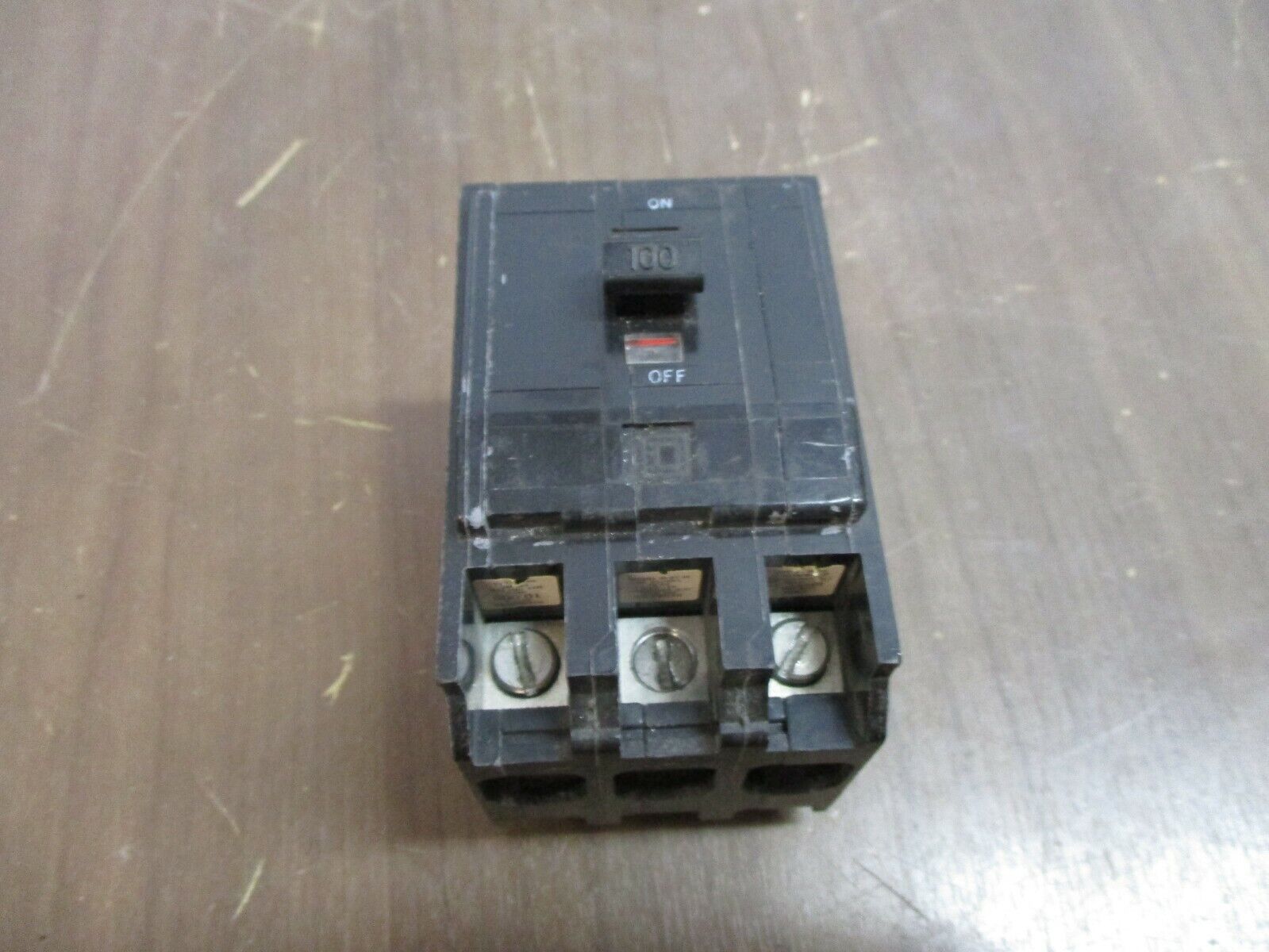 Square D Bolt-On Circuit Breaker QOB3100 100A 240V 3P Used