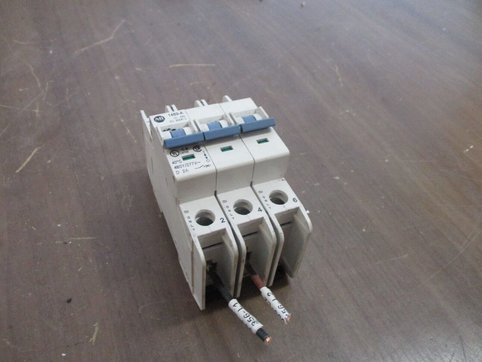 Allen-Bradley Circuit Breaker 1489-A3D020 2A 480Y/277V 3P Used