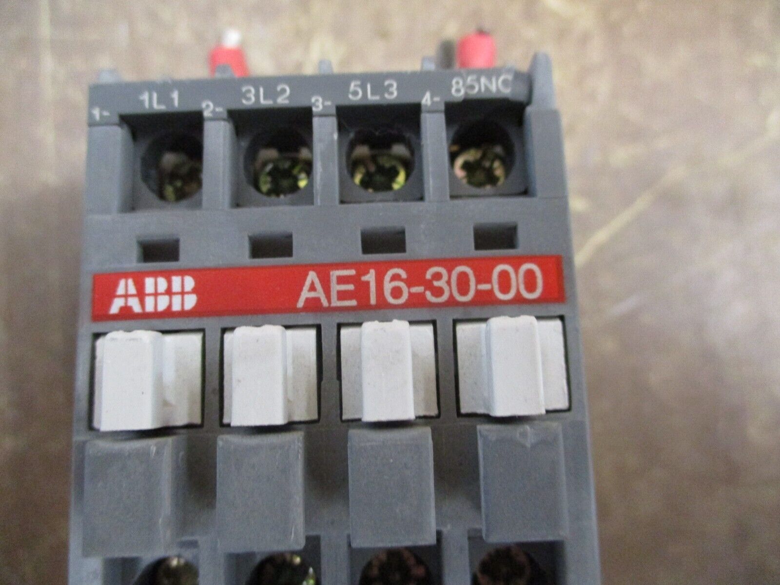 ABB Contactor AE16-30-00 24VDC Coil *Chipped Corner* Used