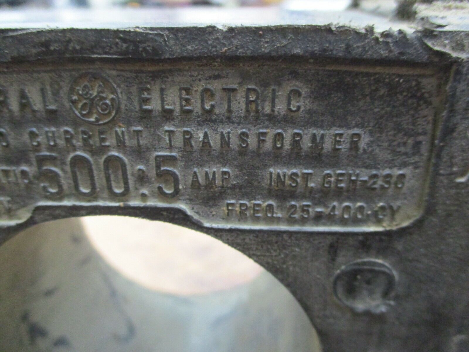 GE Type JCH-0 Current Transformer 841X92 Ratio 500:5A 600V Used