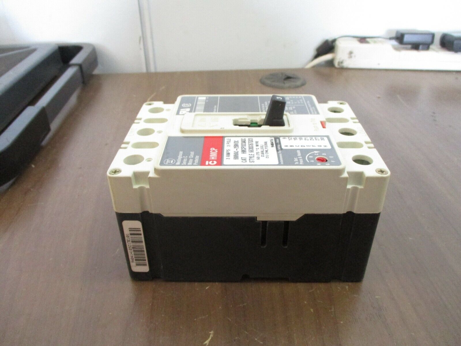 Westinghouse Circuit Breaker HMCP003A0C 3A 600V 3P Used