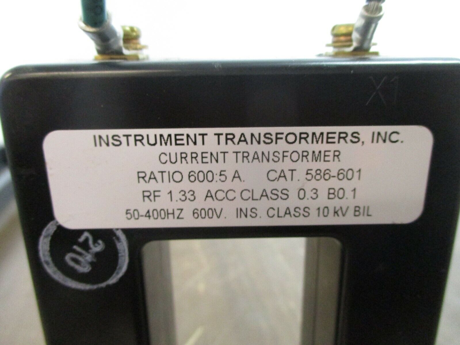 Instrument Transformers Current Transformer 586-601 Ratio 600:5A 10KV BIL 600V