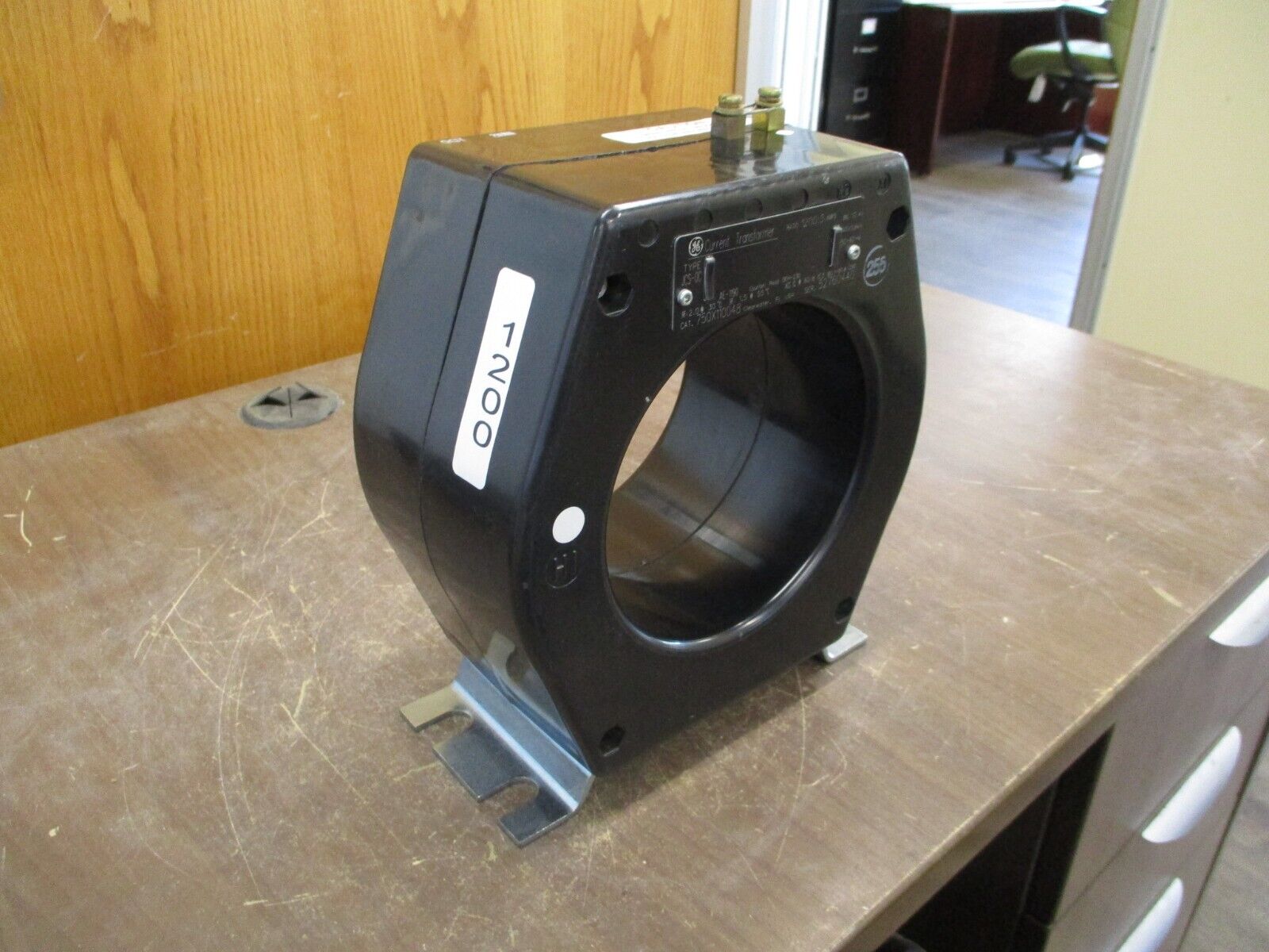 GE Type JCS-0C Current Transformer 750X110048 Ratio 1200:5A 600V 60Hz 10kV BIL