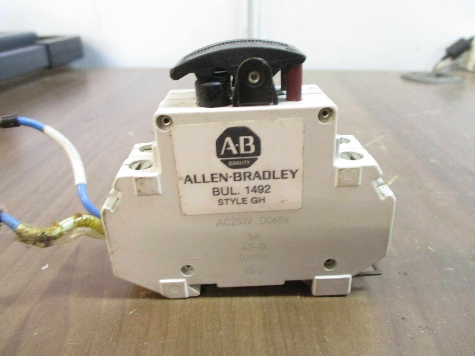 Allen-Bradley Circuit Breaker 1492-GHD030 Ser. A 3.0A 250/65VDC 2P Used