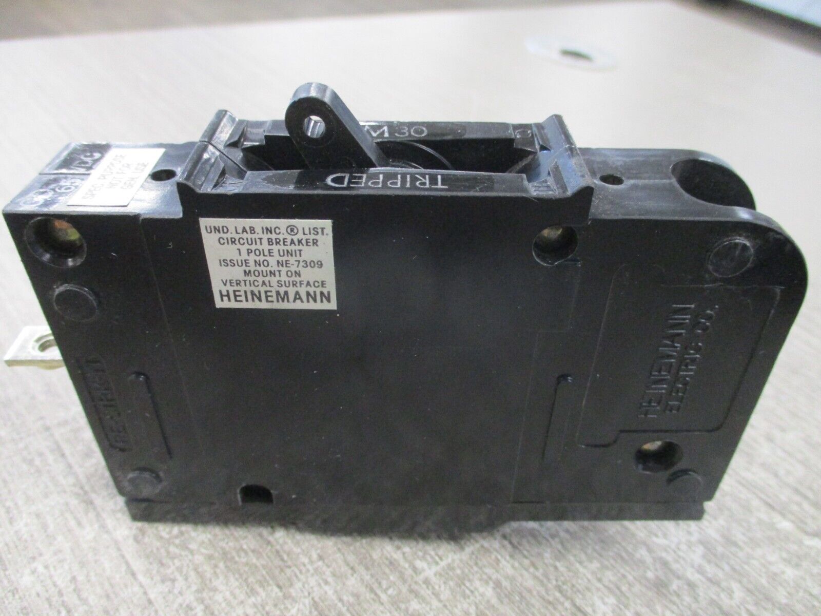 Heinemann Circuit Breaker CD1-H9-DU-0030 30A 65VDC 1P Used