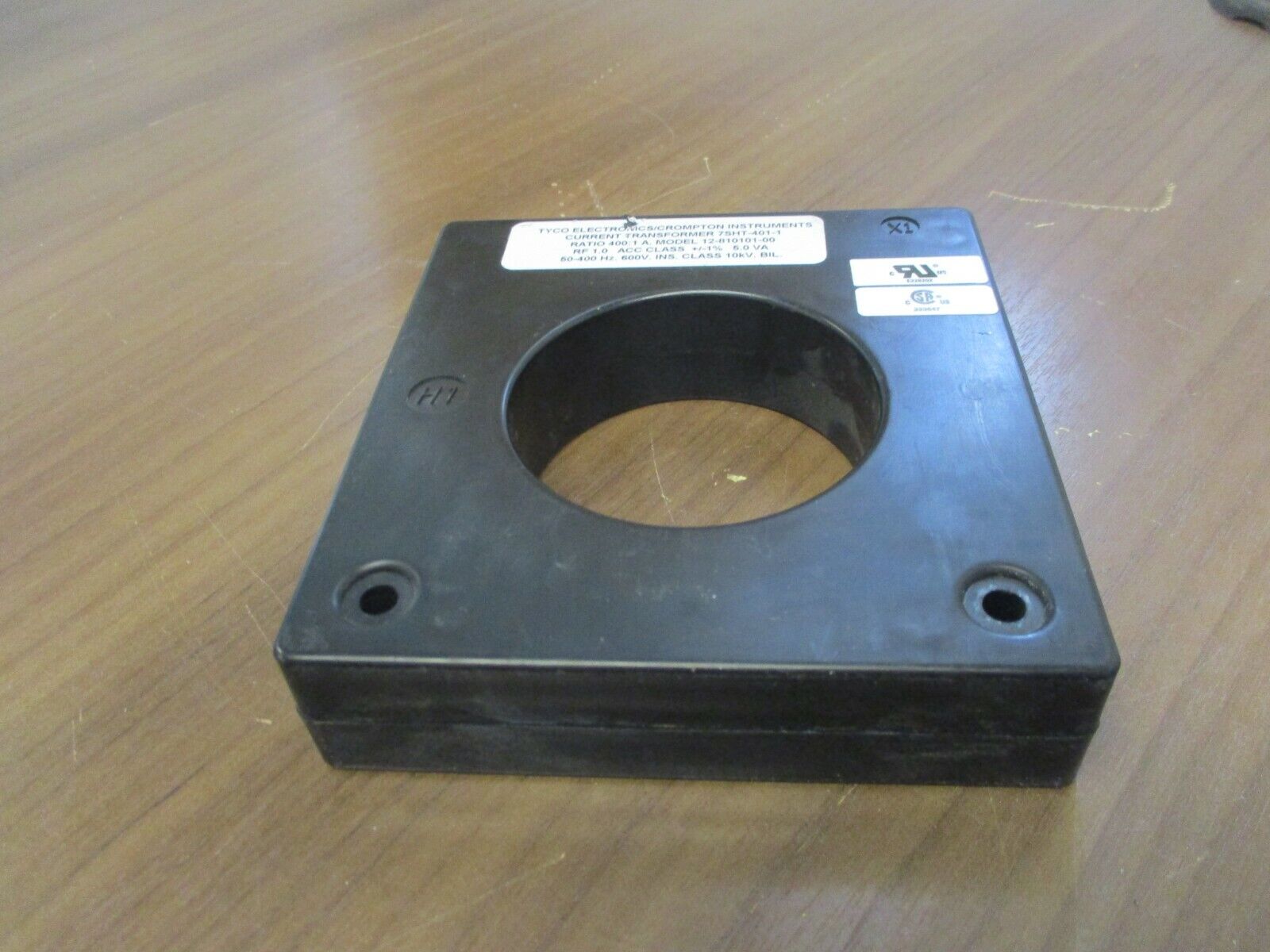 Tyco Electonics/Crompton Model 12-810101-00 Current Transformer 7SHT-401-1 Used