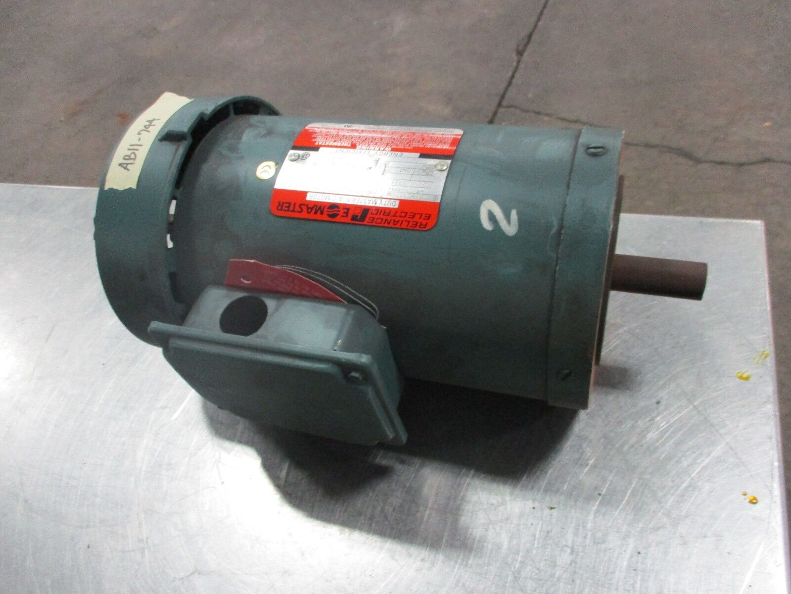 Reliance Duty Master AC Motor B79C3110M-HD 2.0HP 1800RPM FR:FD115TC 5.4/2.7A