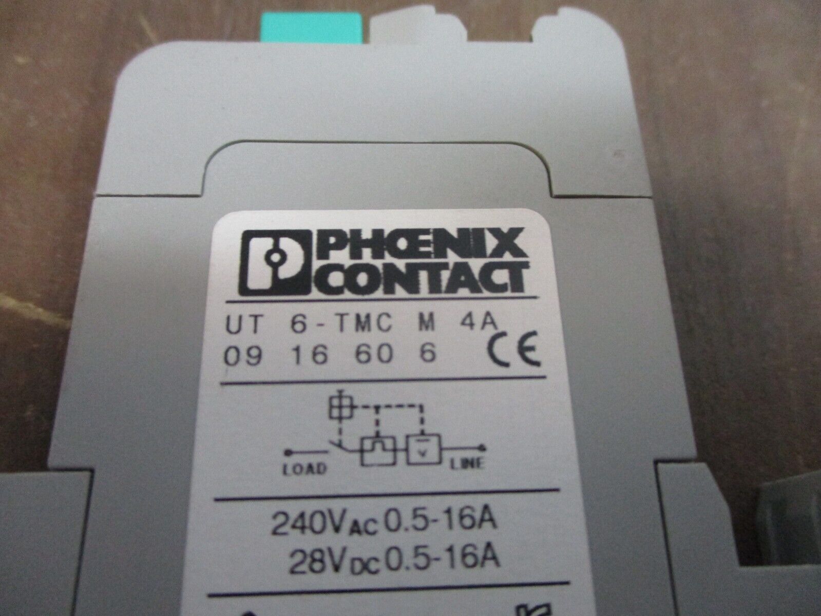 Phoenix Contact Circuit Breaker UT 6-TMC M 4A 4A 240V 1P Used