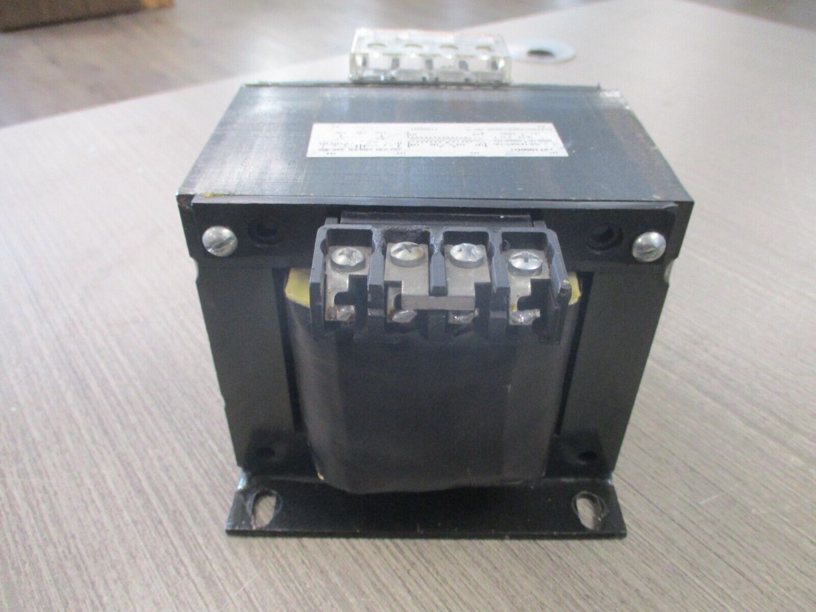 Square D Transformer 9070T1000D1 1KVA Pri:240/480, Sec: 120V Used