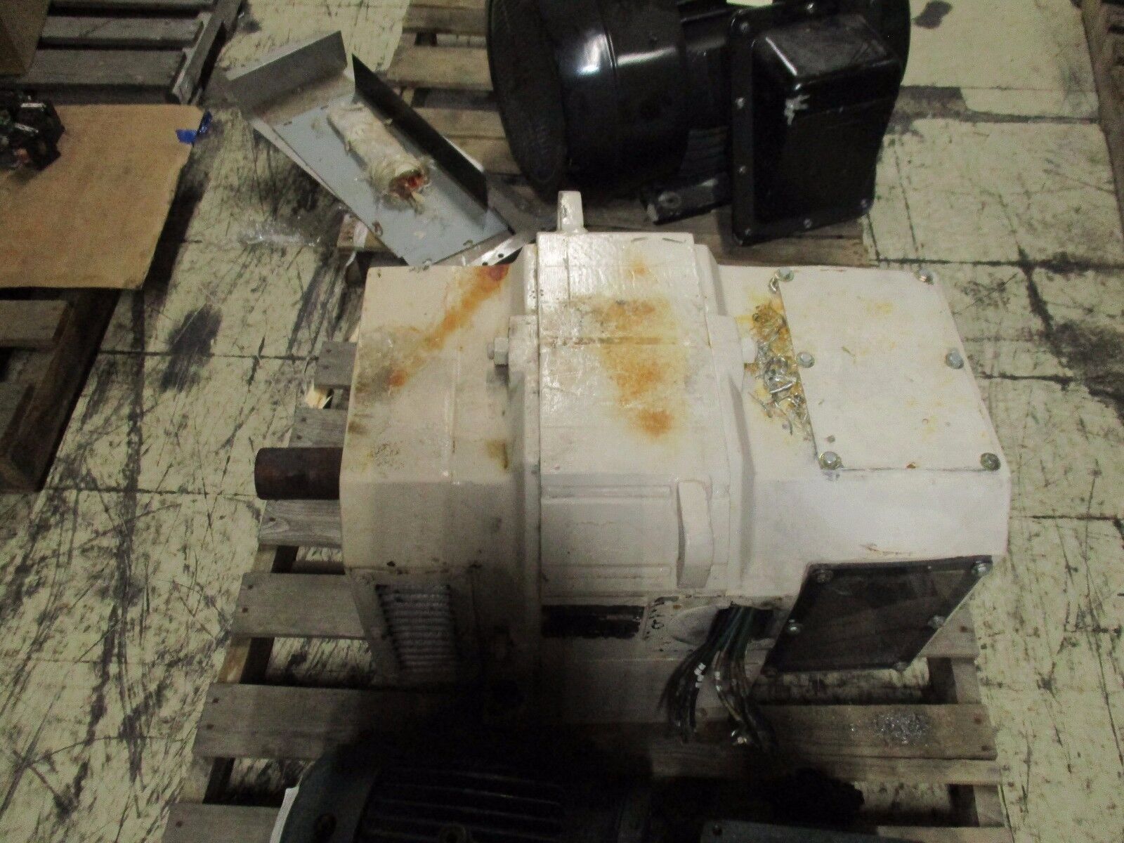 Reliance DC Motor 1UA705728T1-SA 60HP 500V 100A 1150/2000RPM 300V Field Used