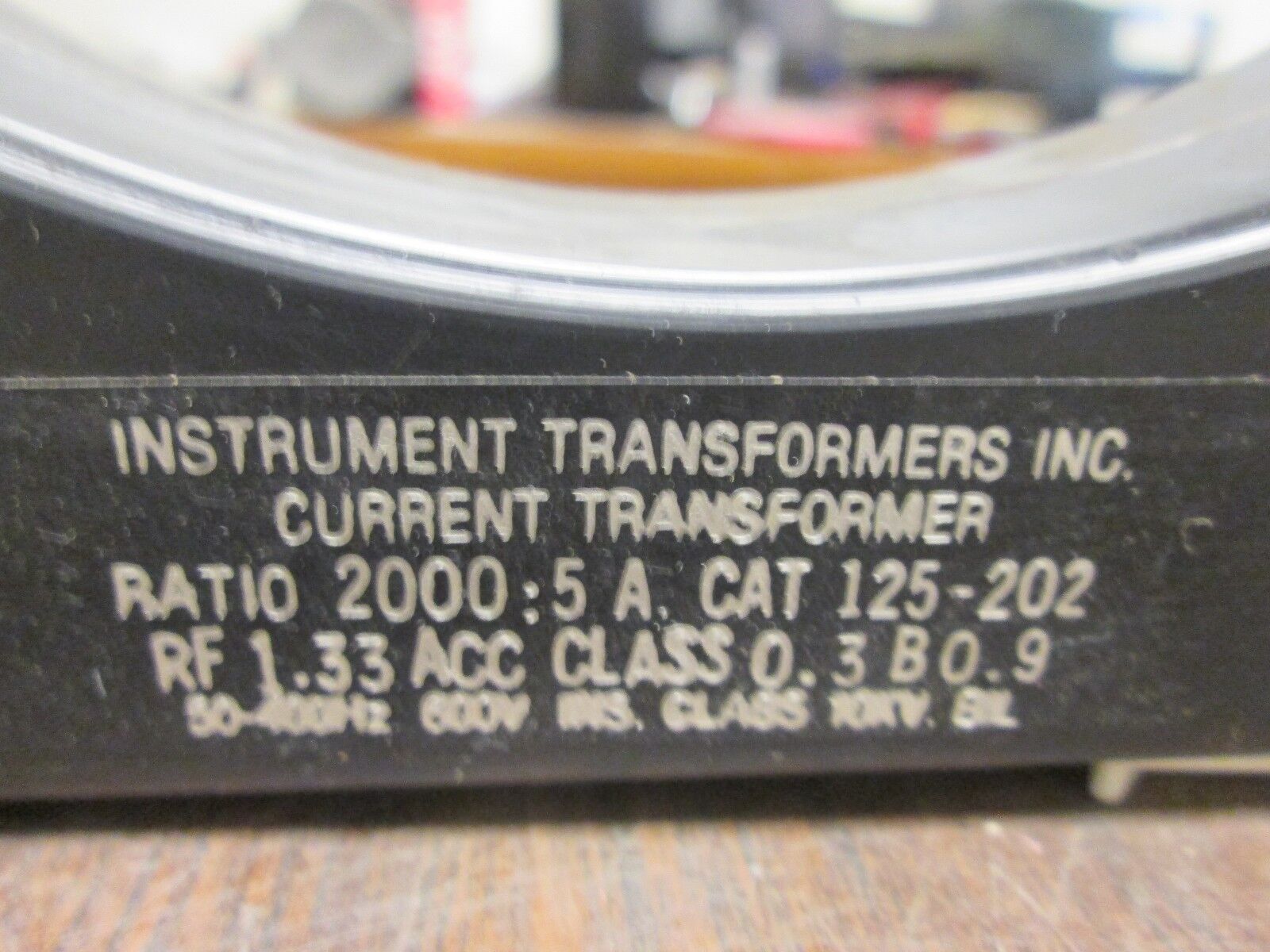 Westinghouse Current Transformer 7494A73H13 Ratio 2000:5A 50-400Hz 10KV BIL Used