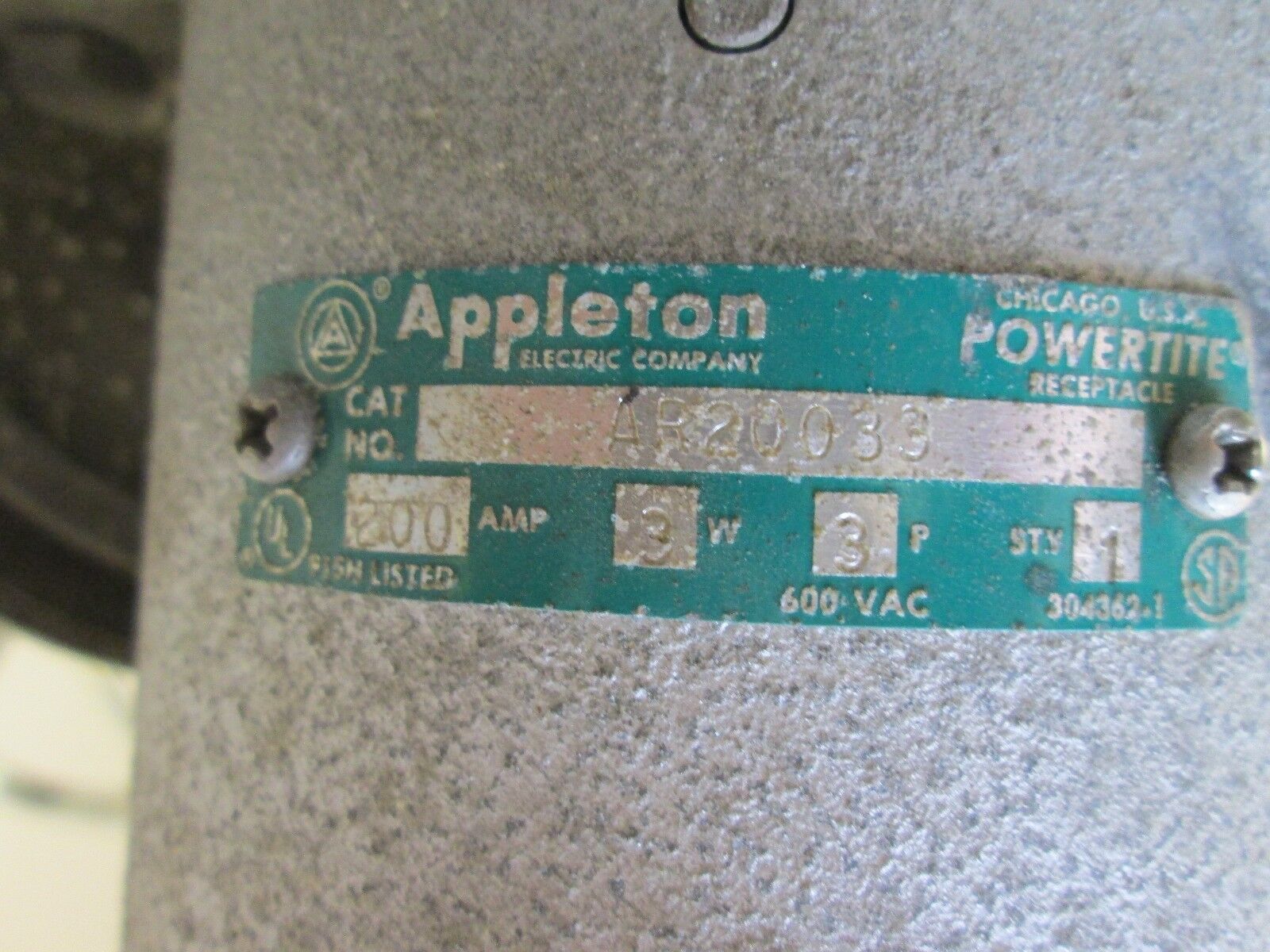 Appleton Receptacle w/Base AR20033 200A 600V 3W 3P Used