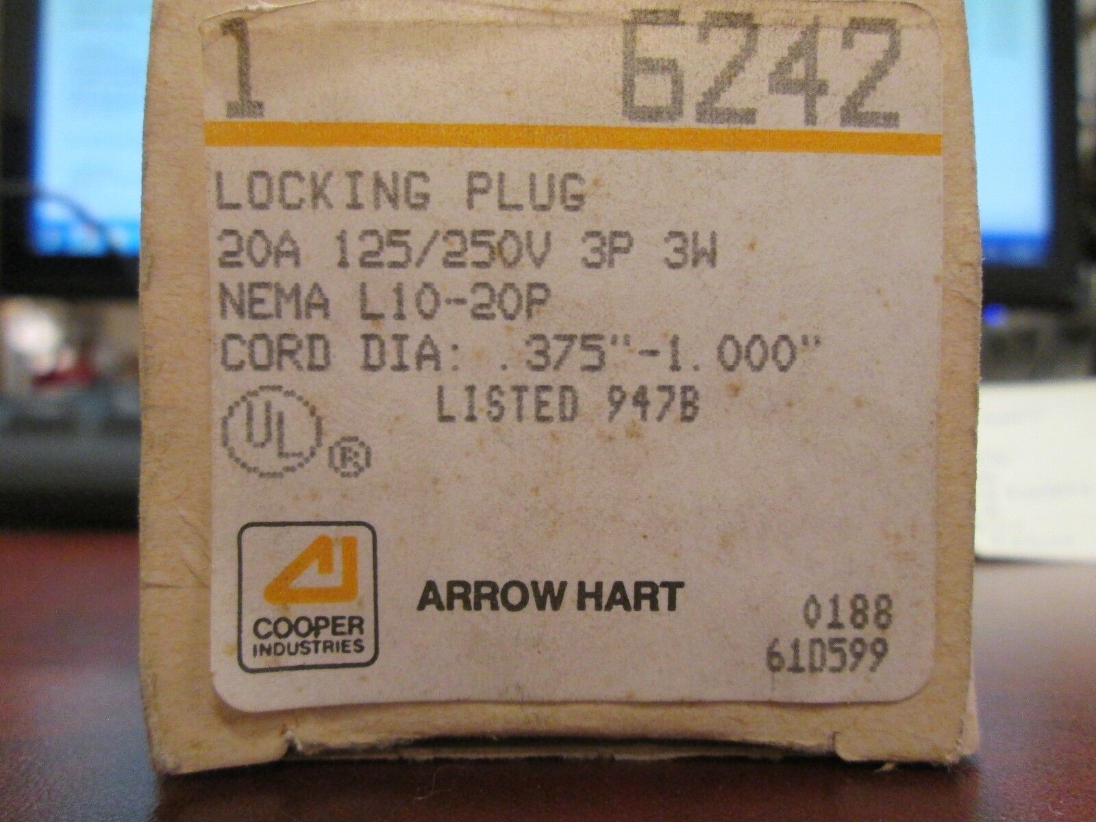 Arrow Hart Plug 6242 20A 125/250V 3P 3W New Surplus