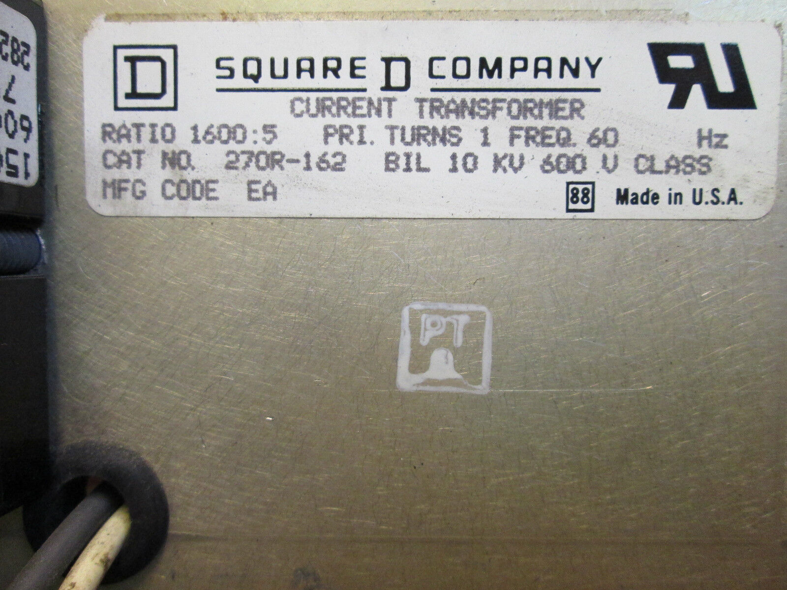 Square D Current Transformer 270R-162 Ratio: 1600:5 Pri. Turns: 1 BIL 10KV Used