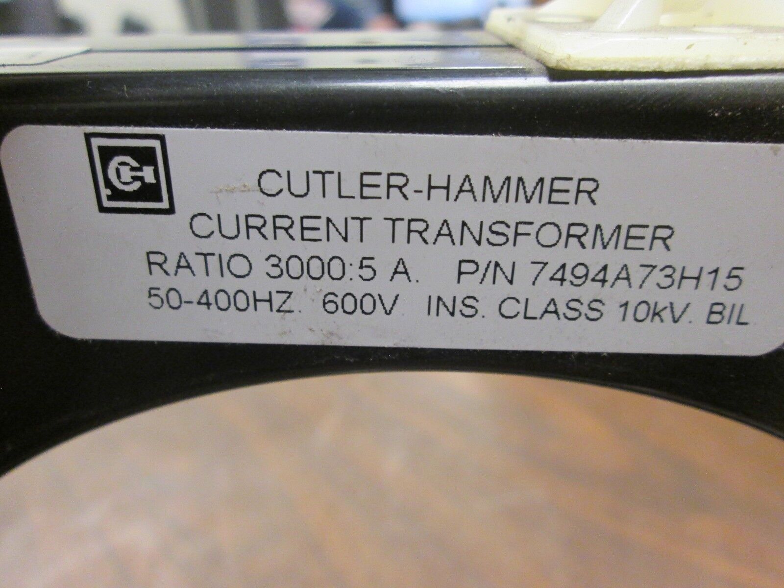 Cutler-Hammer Current Transformer 7494A73H15 Ratio: 3000:5A 50-400Hz 600V Used