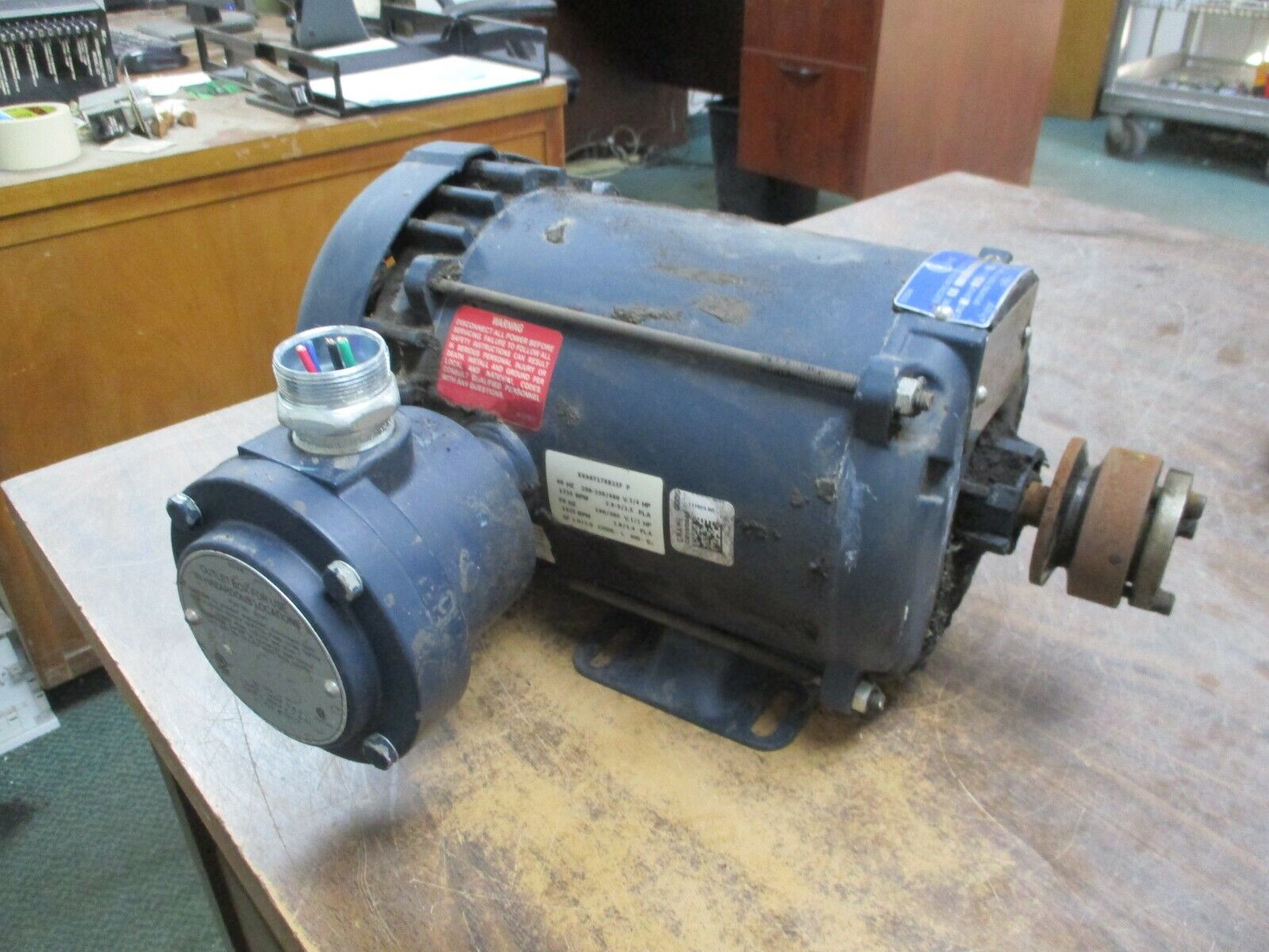 Leeson AC Motor A6T17XB21F 3/4-1/2HP 1725-1425RPM 208-230/460-190/380V Used