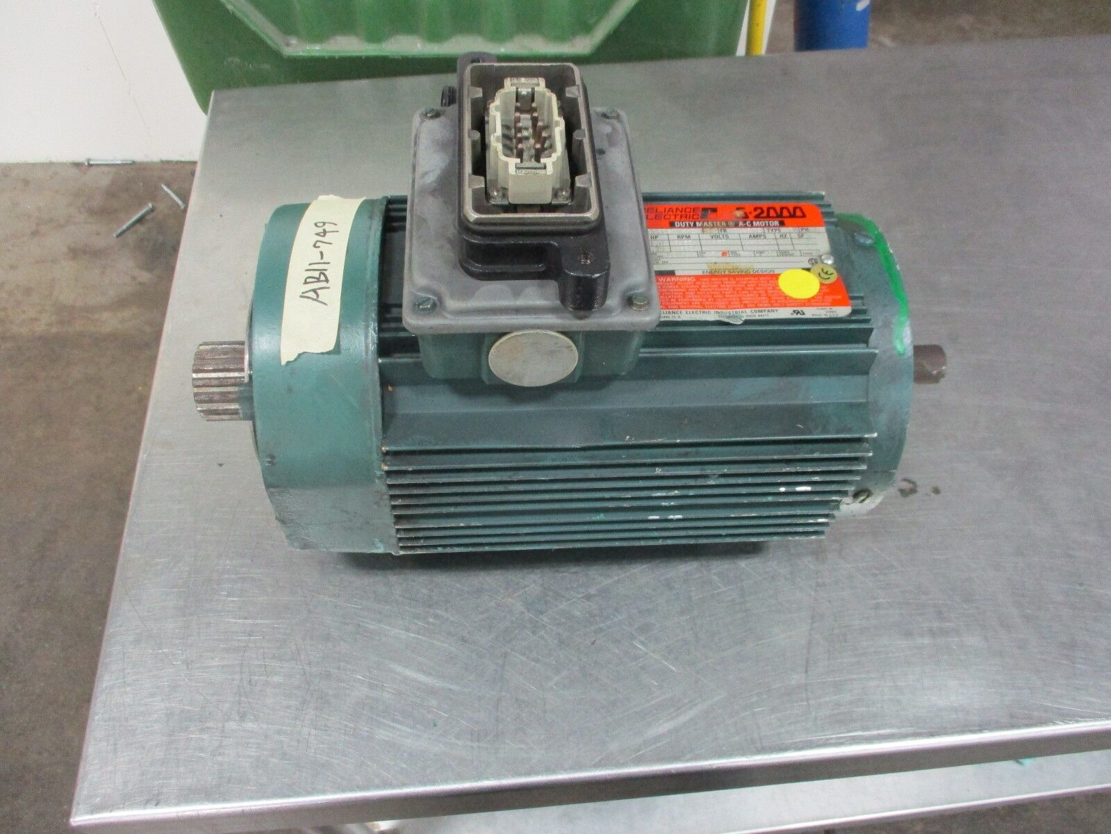 Reliance Duty Master AC Motor B79C3081M-YZ 1HP 3500RPM FR:WD145TC 460V 1.4/1.2A