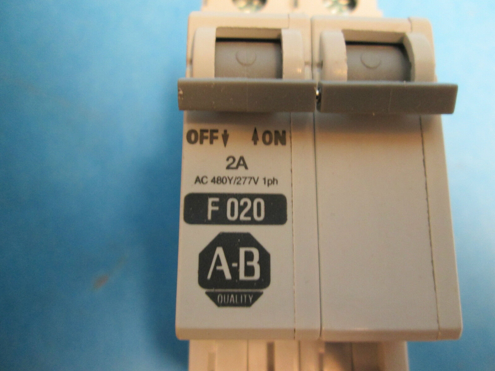 Allen-Bradley Circuit Breaker 1492-CB2F020 2A 480V 2P New Surplus