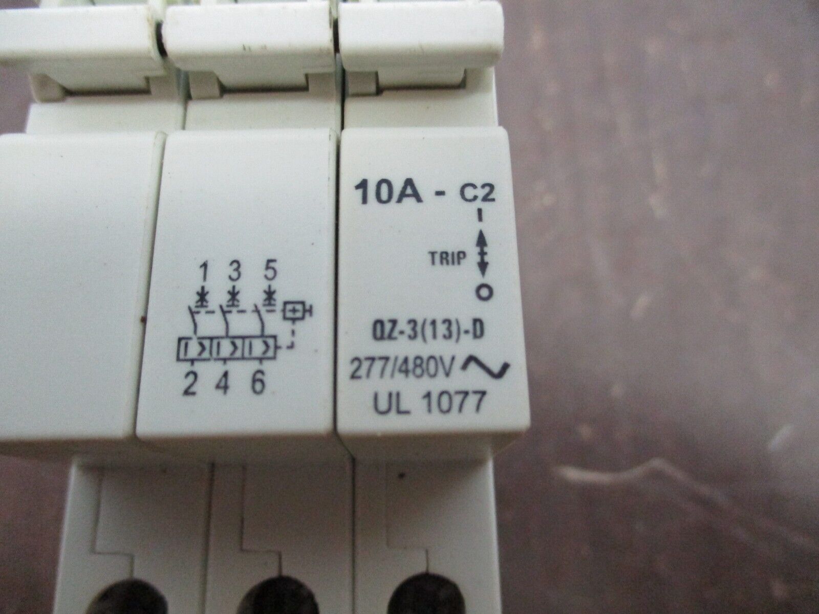 CBi Circuit Breaker QZ-3(13)-D-10 10A 277/480V 3P *Broken Plastic* Used