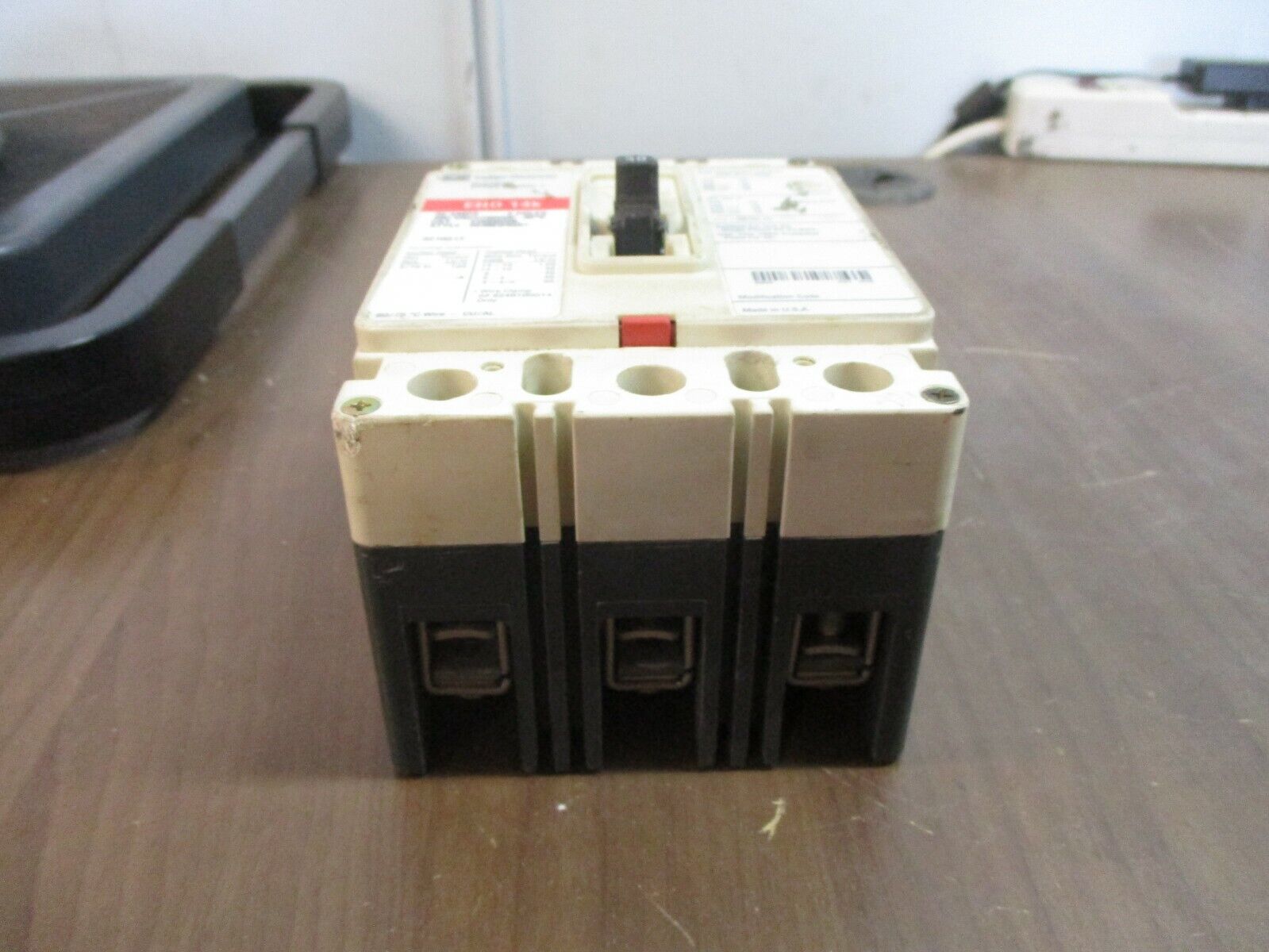 Cutler-Hammer EHD 14k Circuit Breaker EHD3030L 30A 480V 3P Used