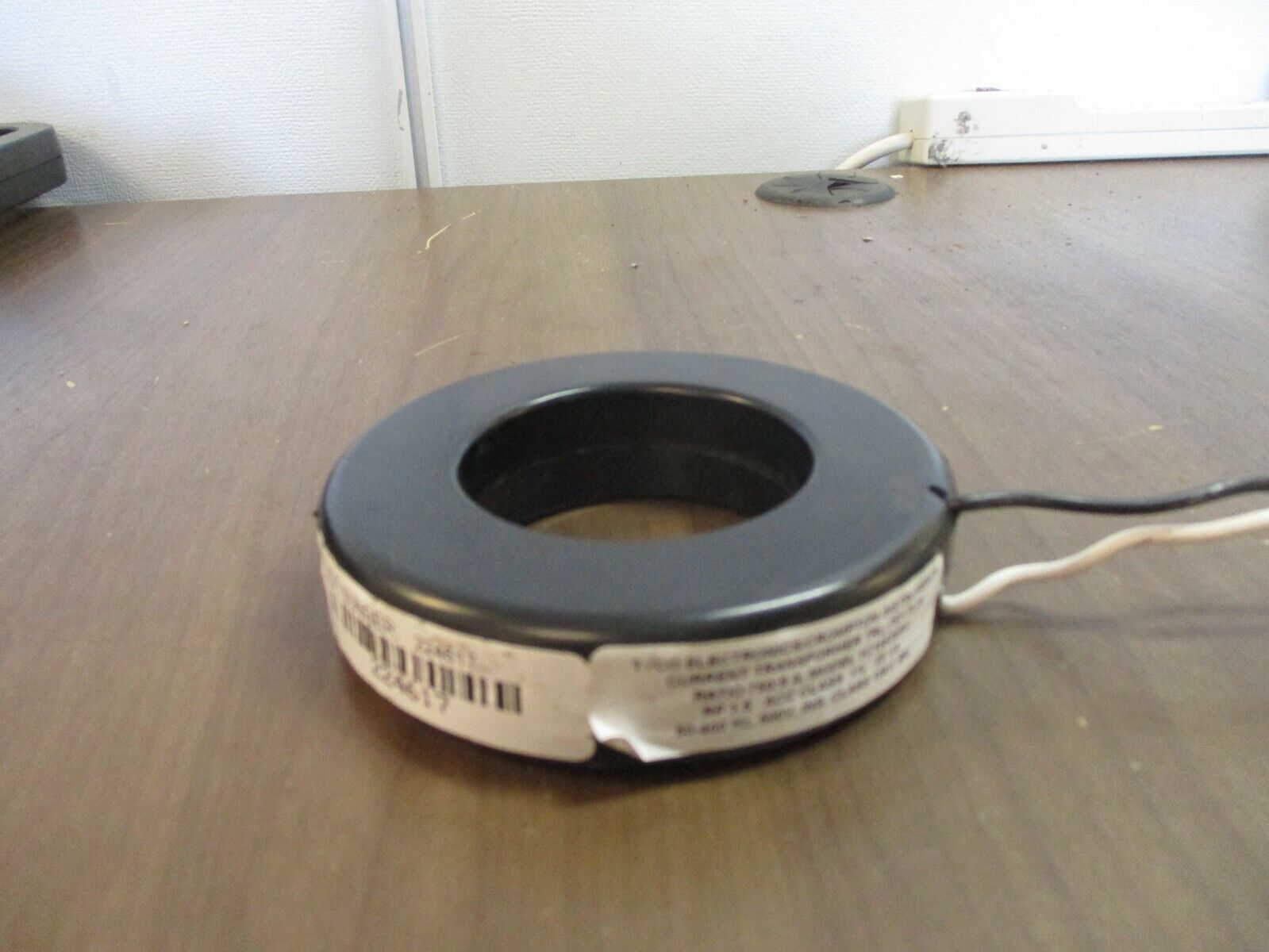 Tyco / Crompton Current Transformer 7RL-751-TL24 Model: 1C16520P3 Ratio 750:5A