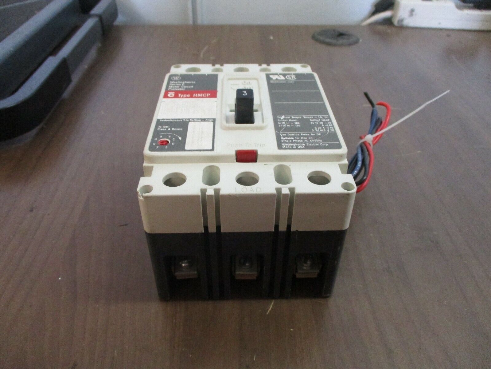 Westinghouse Circuit Breaker w/ Aux HMCP003A0C 3A 600V 3P Used