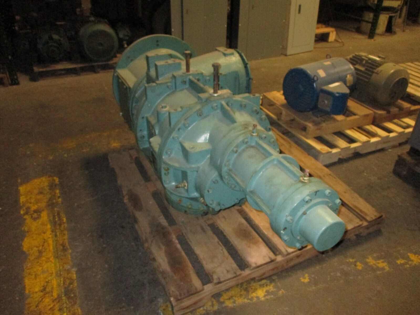 Rotary Screw Compressor YCCH193 R-22 3600RPM 300PSIG Used