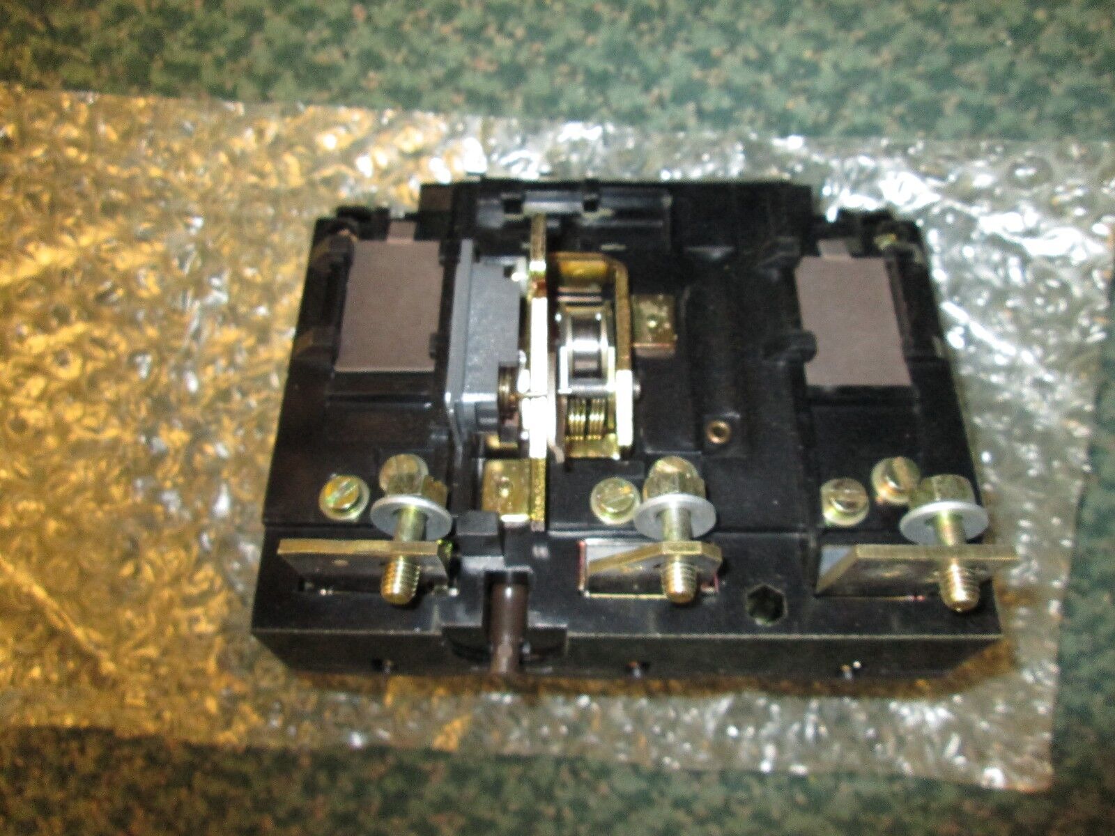 GE Record Circuit Breaker Trip Unit 320A 3P New Surplus