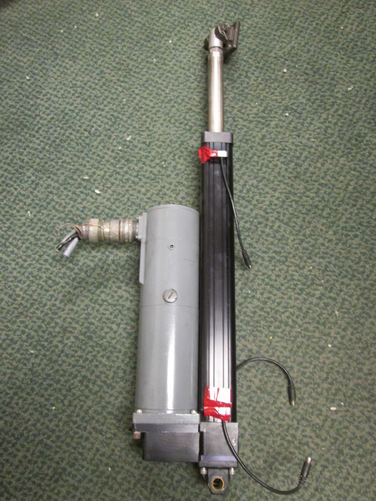 Allen-Bradley DC Servo Motor w Cylinder 132GDS-K3E-FL-E1 NX-102B-12-MF1-FT1-359C