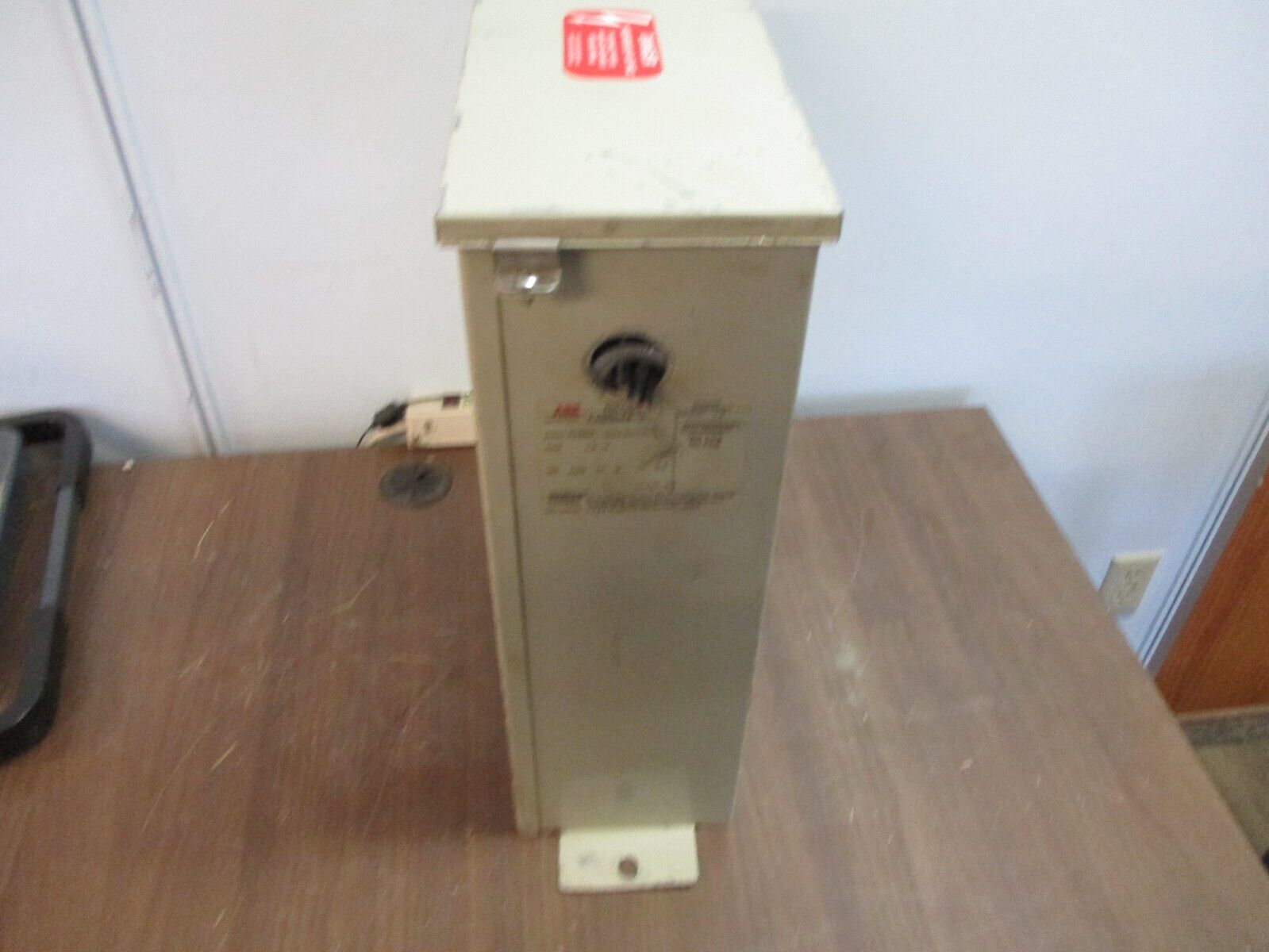 ABB Capacitor C486D40-3 40KVAR 480V 3Ph 60Hz Type 12 Enclosure Used