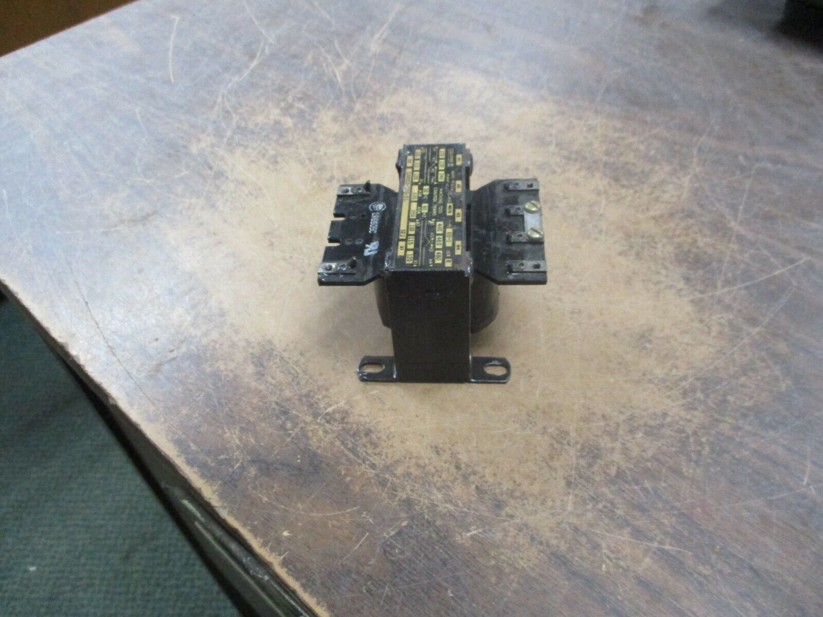 Square D Transformer 9070 E0-1 50VA Ser. B Pri: 240/480V Sec: 120V Used