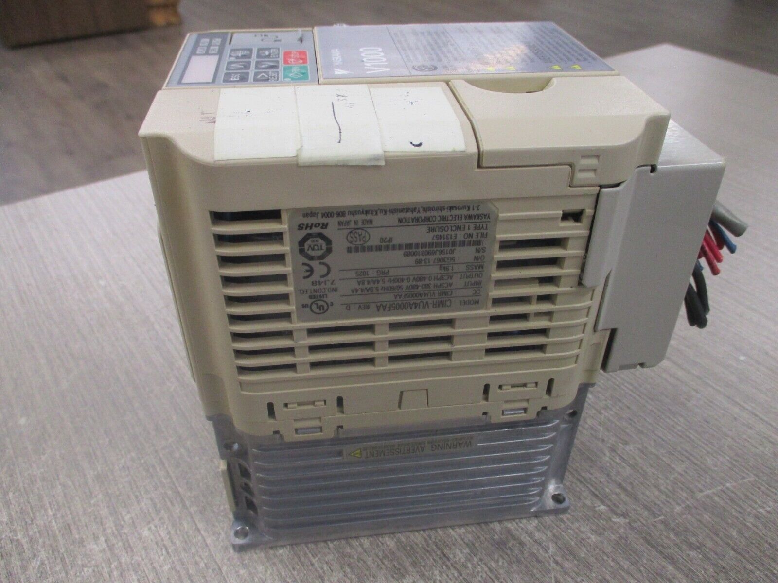 Yaskawa V1000 AC Drive CIMR-VU4A0005FAA Rev.D 3HP 3Ph Input: Output: Used