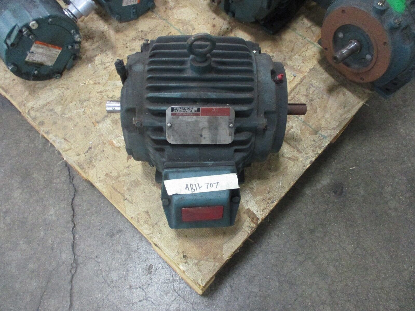 Reliance Duty Master AC Motor P18G3100F 1HP 1800RPM FR:182 ENCL:TEFC 460V 1.4A