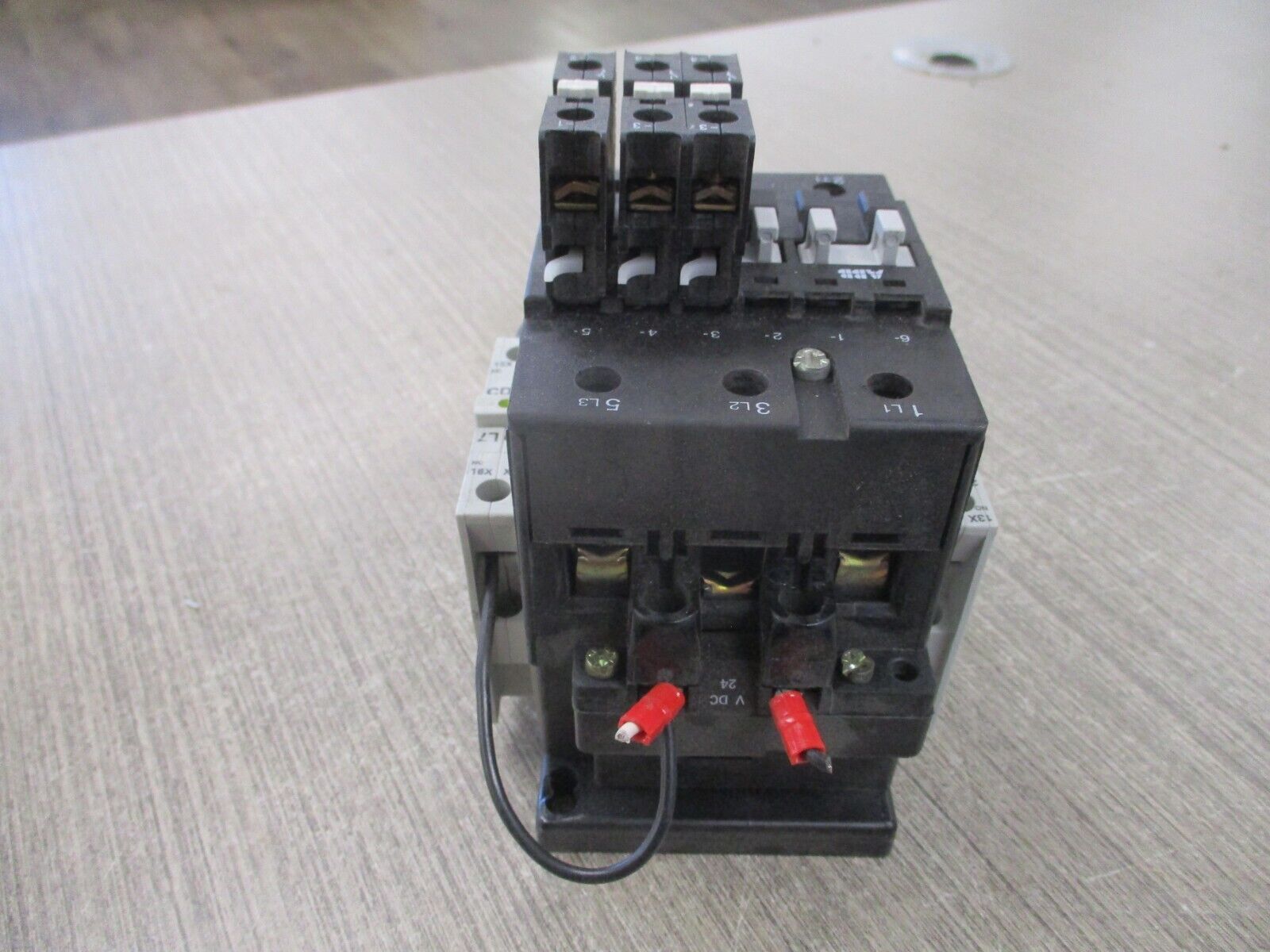 ABB Contactor BE75 24VDC Coil 105A 600V w/3 Aux Contact w/Aux Contact Block Used