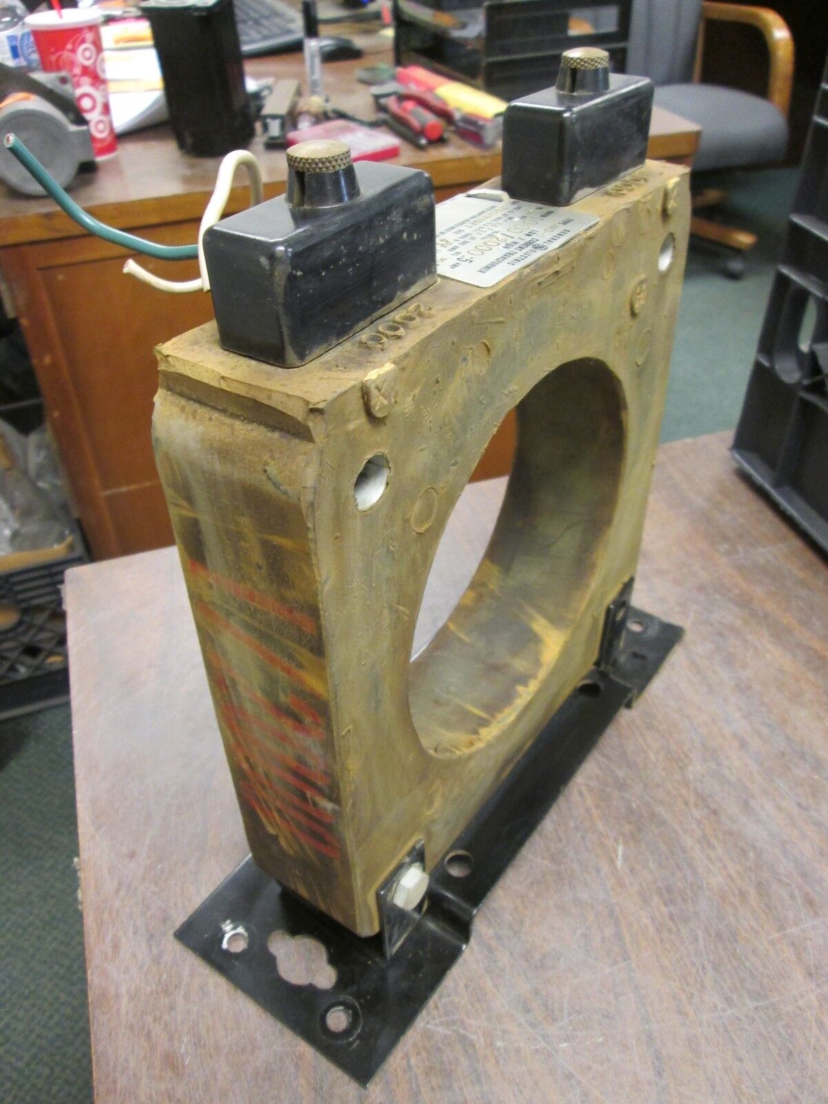 GE Type JAD-0 Current Transformer 750X20G27 1000/2000:5A 10KV BIL 50-60Hz Used