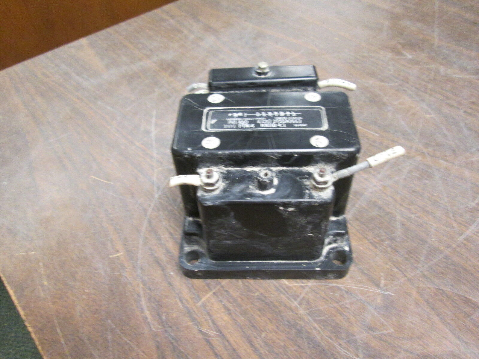 FPE Type PTM-6 Potential Transformer 2755A0663 10KV BIL Ratio 4:1 Pri: 480 Used