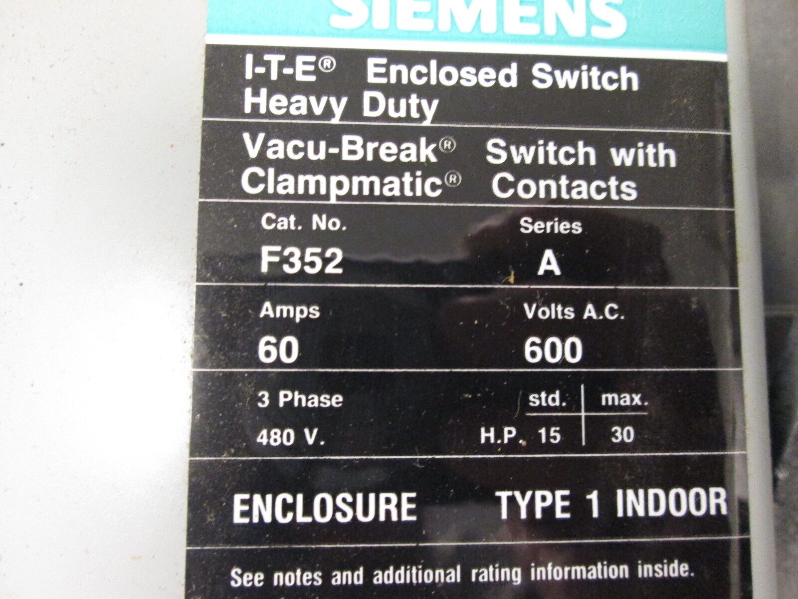 Siemens Fusible Safety Switch F352 60A 600V 3P New Surplus