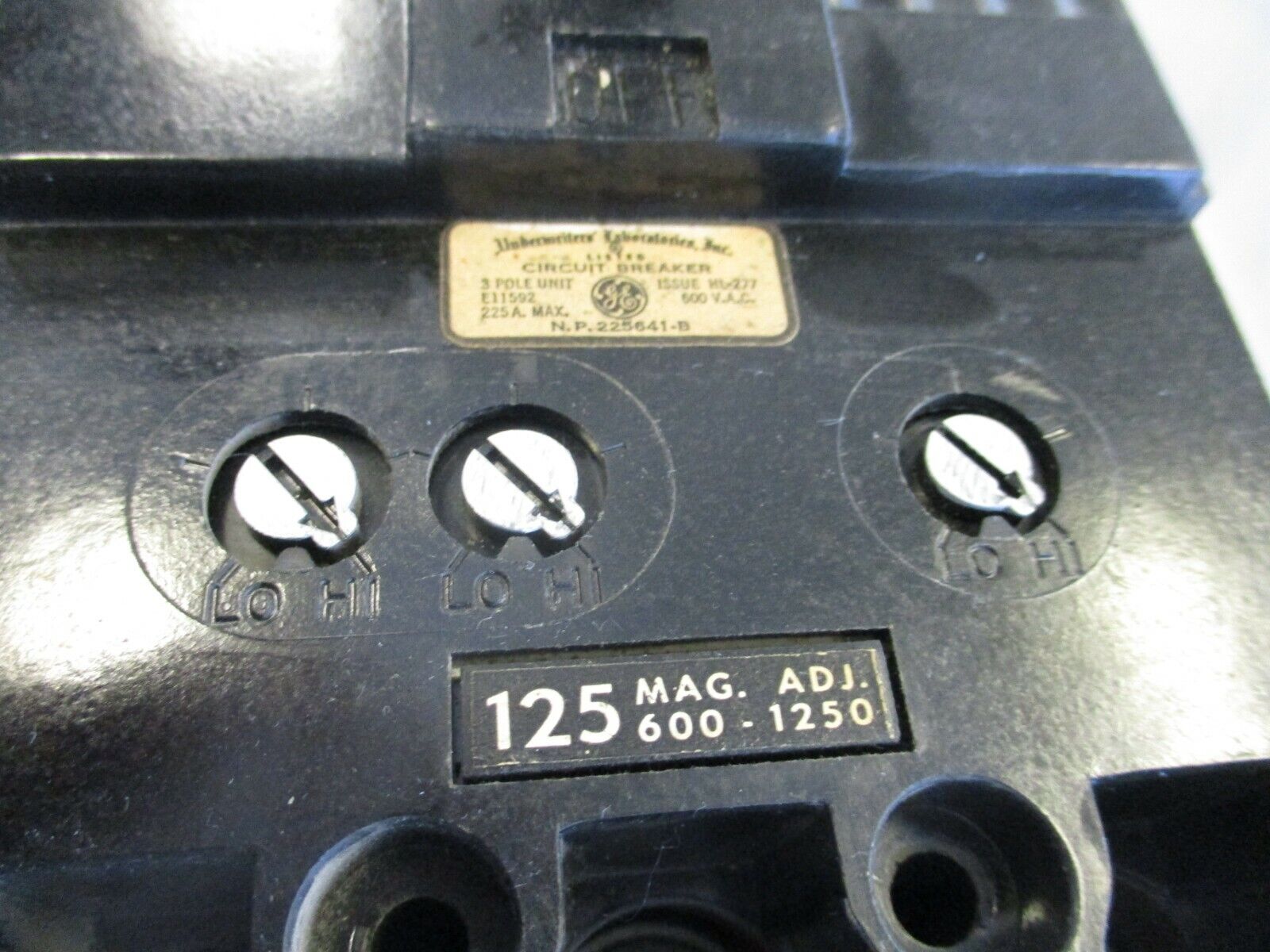 GE Circuit Breaker TFJ236125 125A 600V 3P Used