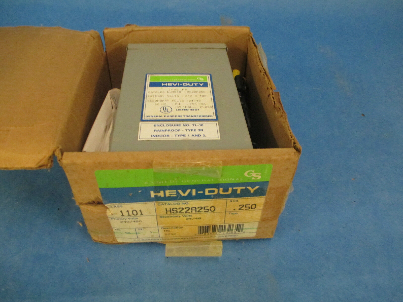 Hevi-Duty Transformer, HS22A250, .250KVA, 3R, 240/480-24/48, New in Box!!!