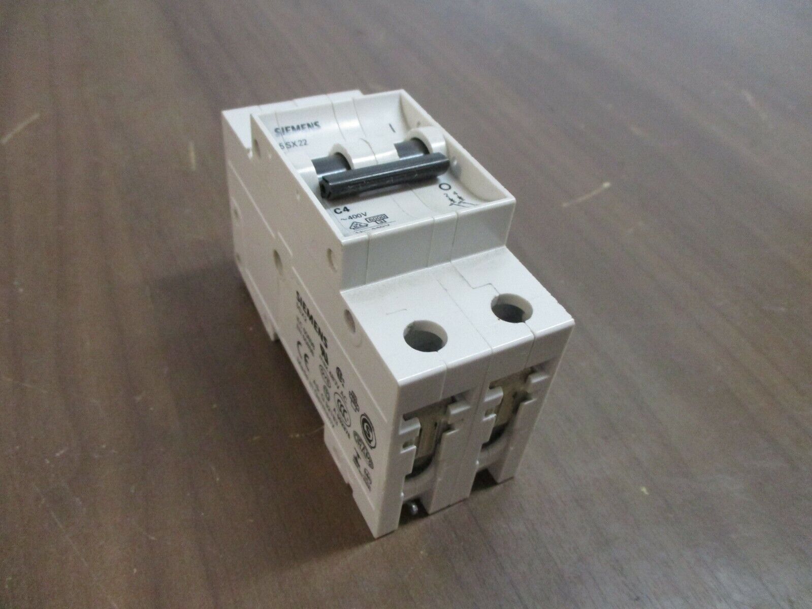 Siemens Circuit Breaker 5SX22-C4 4A 480V 2P Used