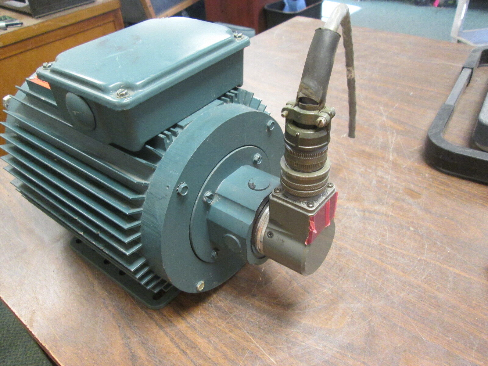 Reliance AC Motor w/ Encoder P14A5803P-AC 1HP 1736RPM FR: WC143TC 230/460V Used