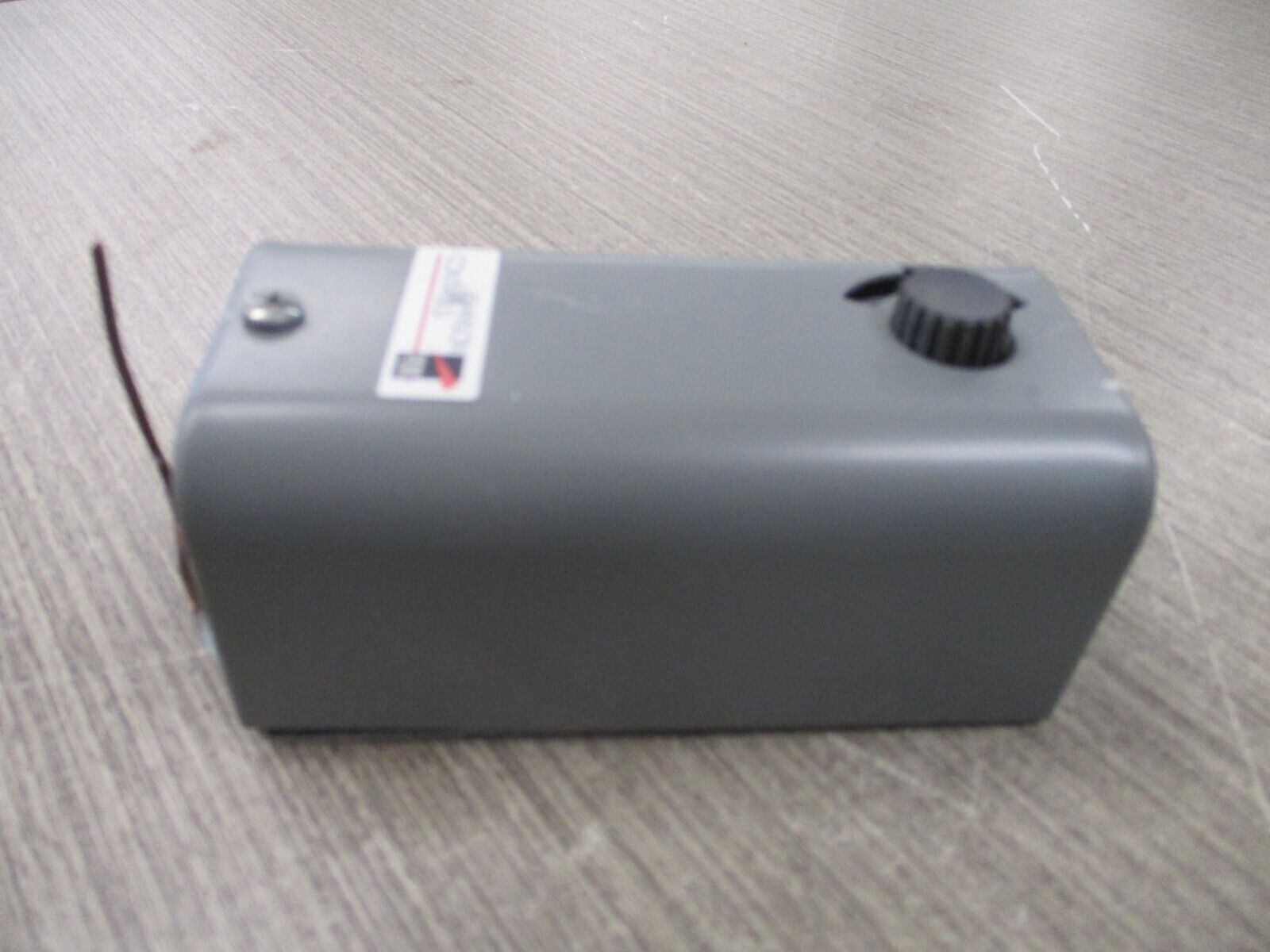 Johnson Controls Temperature Controls A19ADB-1 24/600VAC 125VA Used