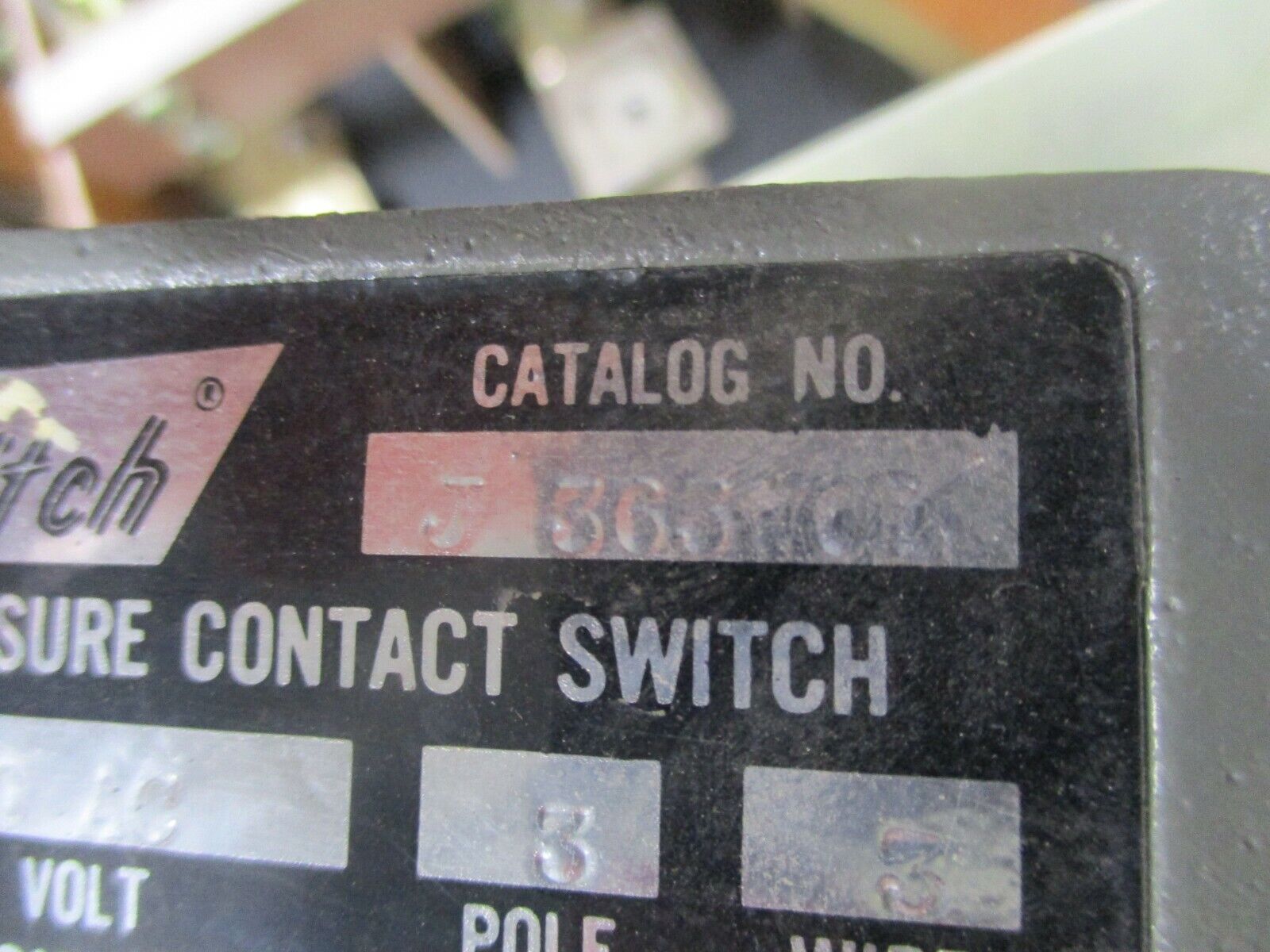 Boltswitch Bolted Pressure Contact Switch J 365WOL 400A 600V 3W 3P No Fuses Used