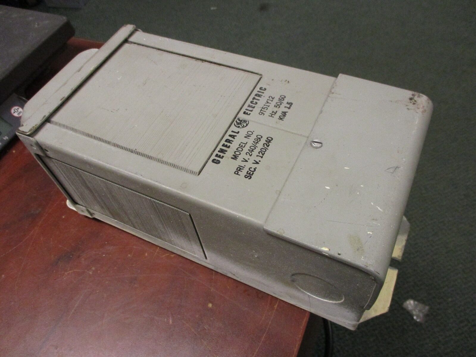 GE Transformer 9T51Y12 1.5KVA Pri: 240/480V Sec: 120/240V 50/60Hz Used