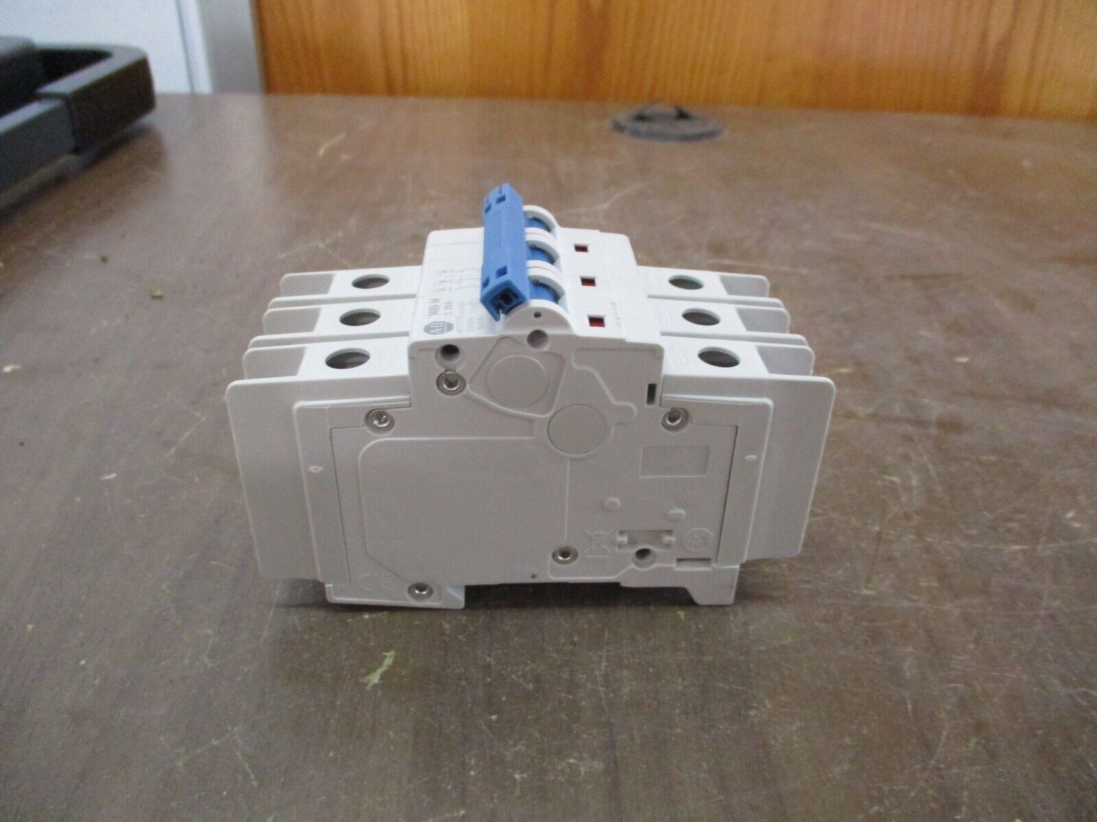 Allen-Bradley Circuit Breaker 1489-M3C200 Ser. D 20A 3P New Surplus