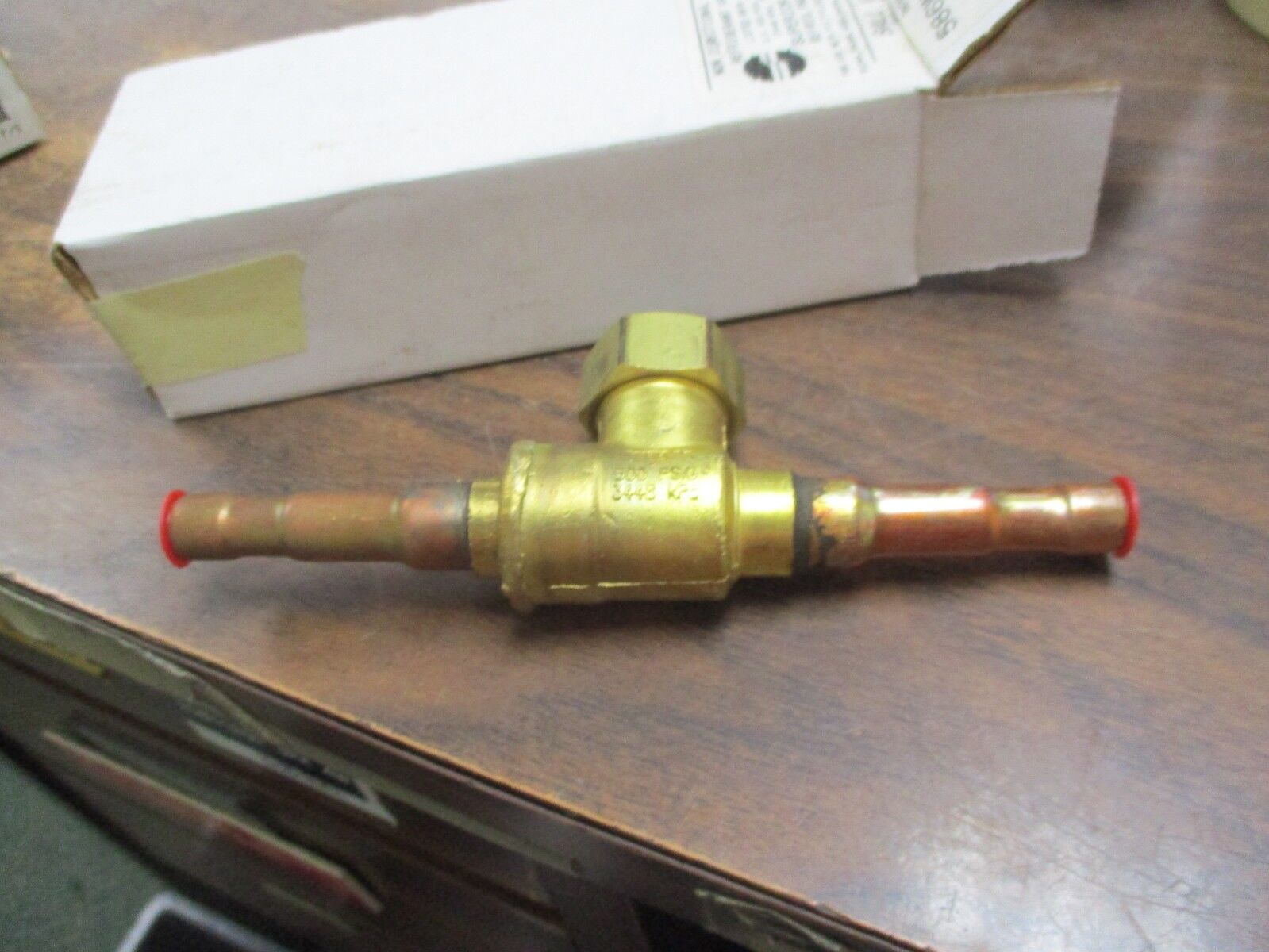 Superior Ball Valve 586WA-6ST Full Port 3/8" ODS 700PSIG New Surplus